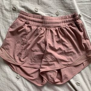 lululemon Hotty Hot Short 4*